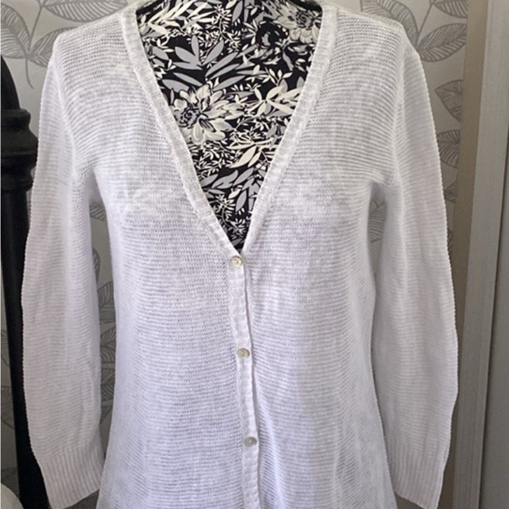 Eileen Fisher EUC organic white linen textured cardigan. Year round Luxury!